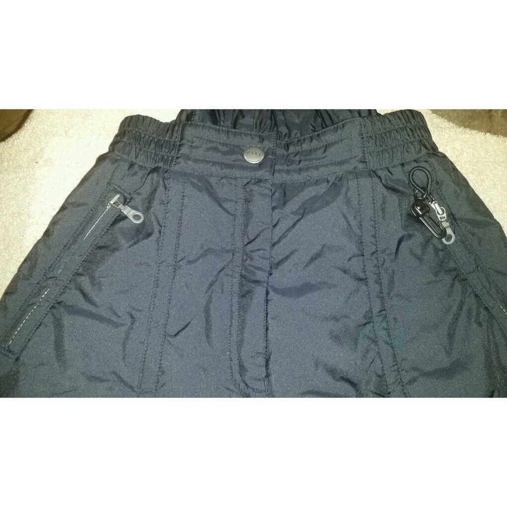 Woman's size 8 ossi ski wear black ski pants 24 x 32 - Picture 2 of 6